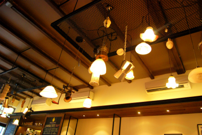 Oriole Coffee Roasters @ Jiak Chuan Road : Outram Park 近くのカフェで昼下がりを楽しむ。_e0271868_014810.jpg