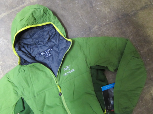 ARK\'TERYX ・・・ ATOM LT HOODY! 待ってた奴の入荷です♪♪♪_d0152280_1321537.jpg