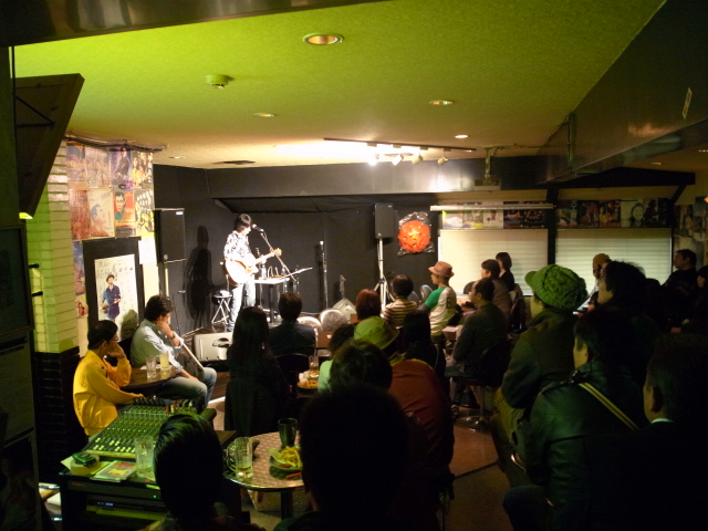 藤井一彦(THE GROOVERS)ソロライブ@あたらし屋_f0197703_1312793.jpg