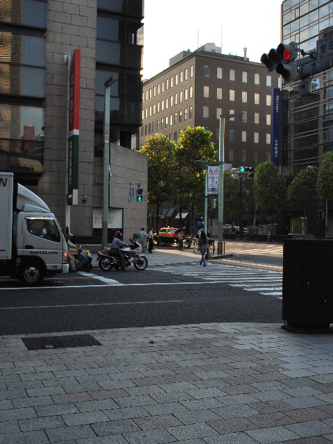不動貯金銀行日本橋支店(建築家・関根要太郎作品研究)_f0142606_1965047.jpg