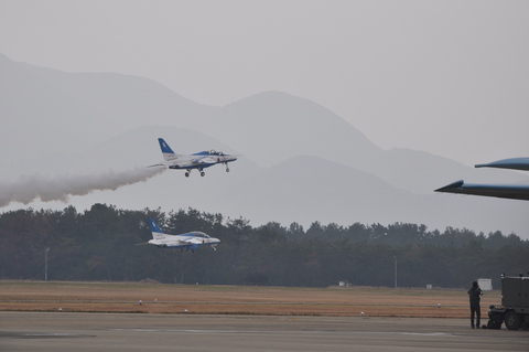 芦屋基地航空ショー_b0190474_22534622.jpg