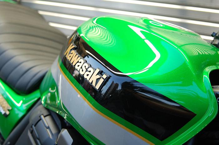 ZRX1200 DAEG Z生誕40周年記念 カワサキ正規取扱店特別仕様車 ZRX1200 DAEG Z生誕40周年記念 カワサキ正規取扱店特別仕様車