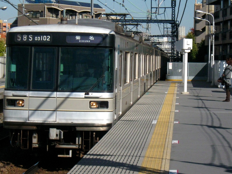 今日の撮って出し！：東横線の０３系再訪、のはずが…_d0044222_2362799.jpg