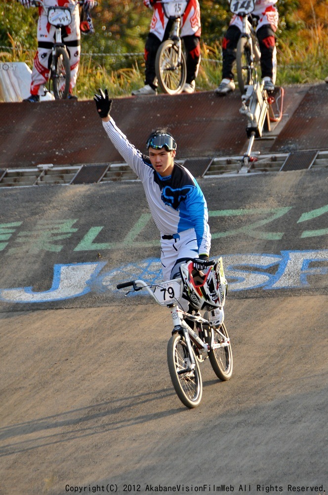 2012JOSF緑山11月定期戦VOL1：BMXエリート決勝　　　動画あり_b0065730_2120411.jpg