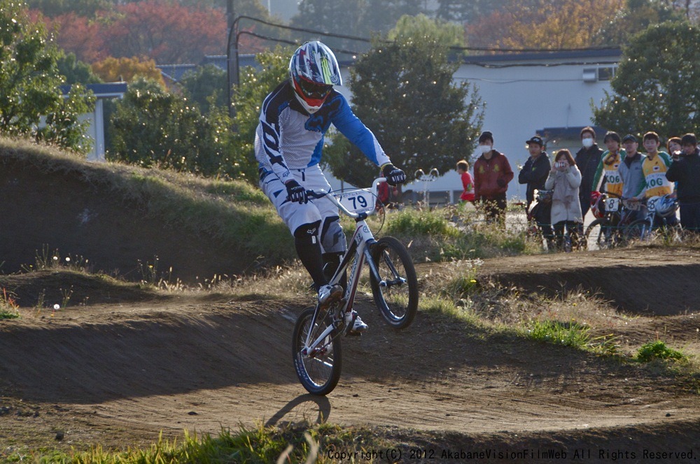 2012JOSF緑山11月定期戦VOL1：BMXエリート決勝　　　動画あり_b0065730_21403763.jpg