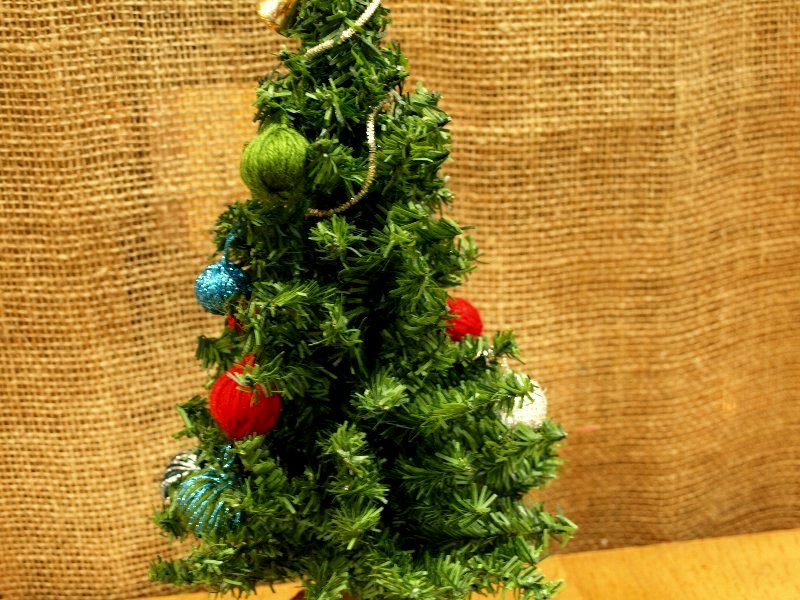 ☆ニットボールのミニクリスマスツリー☆_c0092953_1530095.jpg