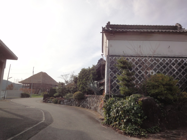 六所の茅ぶき屋根の家_b0124462_6261985.jpg