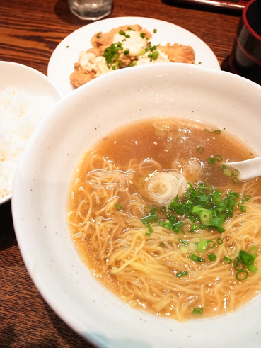 人名が店名のラーメン居酒屋_e0197587_23582435.jpg