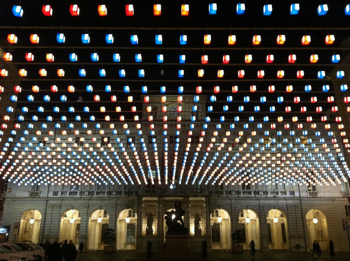 ゴルゴンゾーラソースのツリーサラダ☆ Luci d\'Artista 2012_b0246303_150555.jpg