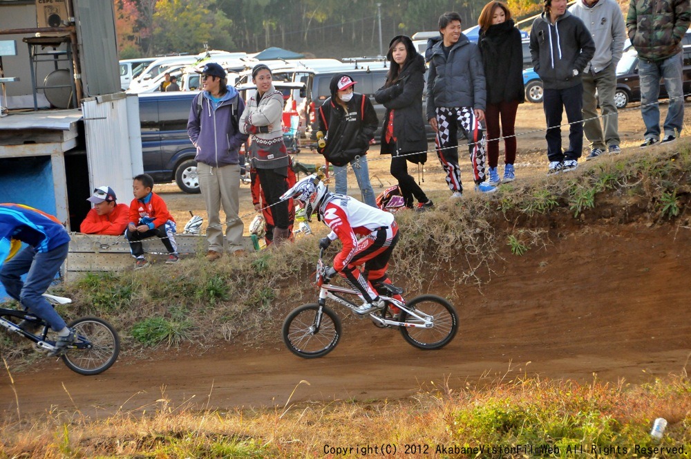 2012JOSF緑山11月定期戦VOL3：BMXマスターズ決勝　動画あり_b0065730_15131622.jpg