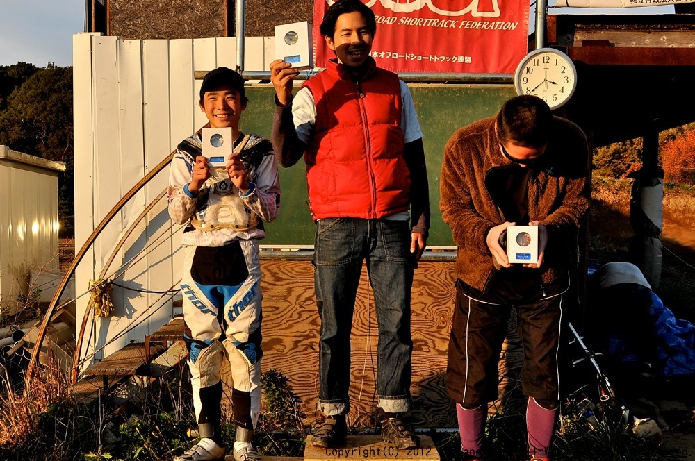 2012JOSF緑山11月定期戦VOL15:MTBクラス表彰と決勝動画_b0065730_13432933.jpg