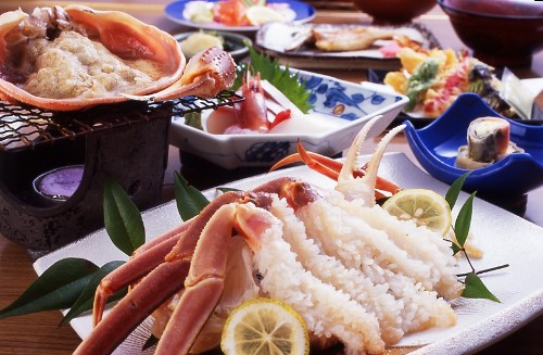 当館は境港のお膝元!活きた松葉ガニの刺身は最高♪ _d0154569_1343923.jpg