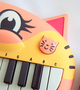 【にゃんこピアノ♪】アーティスティックな贈物ッ_d0224894_16233861.jpg