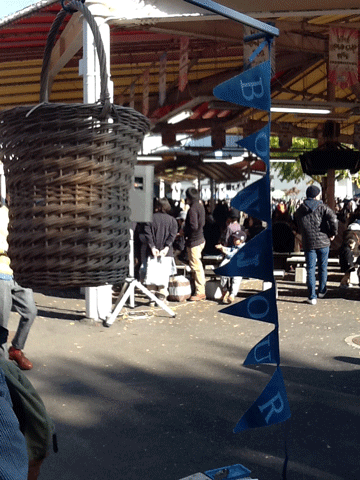 第2回東京蚤の市を終えて_c0129702_2257990.gif