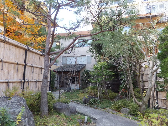 土湯温泉　はるみや旅館に泊まる_c0141223_2161519.jpg