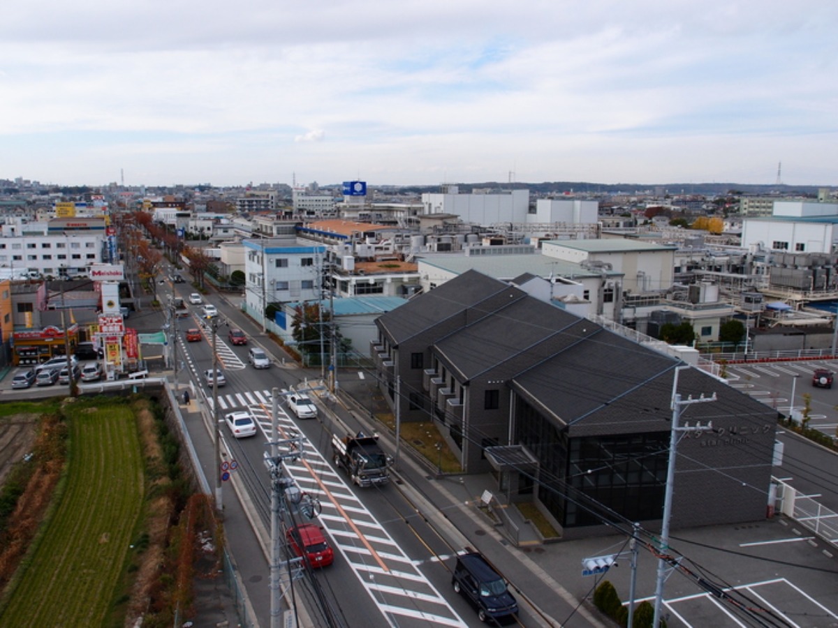 風と花の街　　　　　　　　　明日から１２月　_e0093336_22543566.jpg