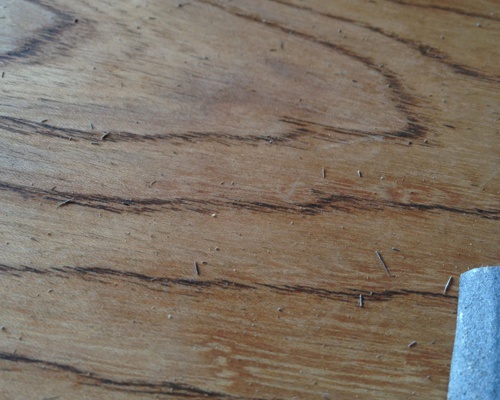 ダイニングテーブルのメンテナンス 自由な手たち