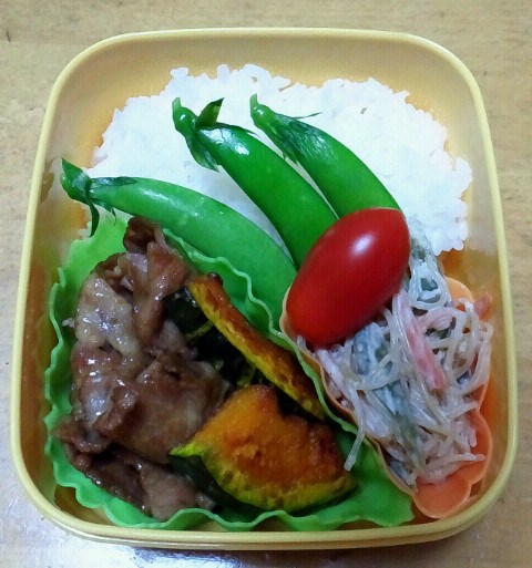 サラ弁＆SMG弁当。。。豚の生姜焼き弁当_a0211008_14261433.jpg