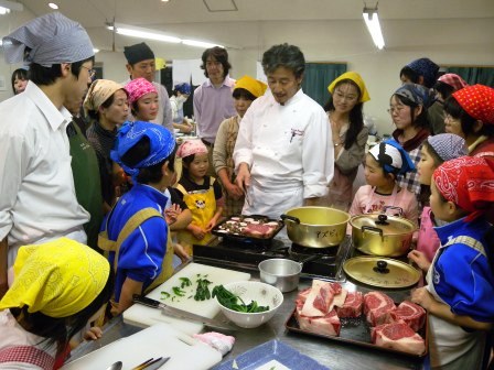 「夢をあきらめないこと」~伊藤勝康シェフの親子料理教室_b0206037_10571434.jpg
