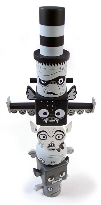 Monster Toytem - Classic Version by Gary Ham_e0118156_21135854.jpg