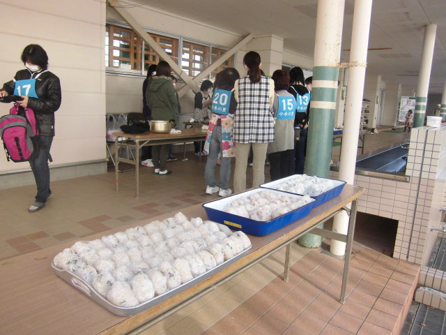 訓練の熟度が高い　富士駅南地区避難所運営訓練_f0141310_863280.jpg