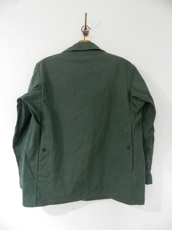 French hunting jacket with animal buttons_f0226051_1314479.jpg