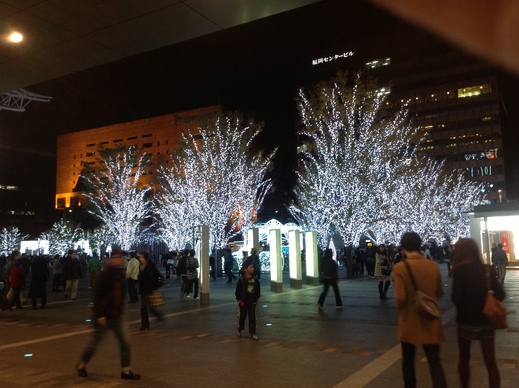 今更ながらに…博多駅ライトアップ_c0060076_8393810.jpg
