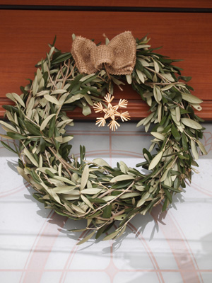 オリーブのクリスマスリース Yu Kariのお庭より オリーブのクリスマスリース Yu Kariのお庭より