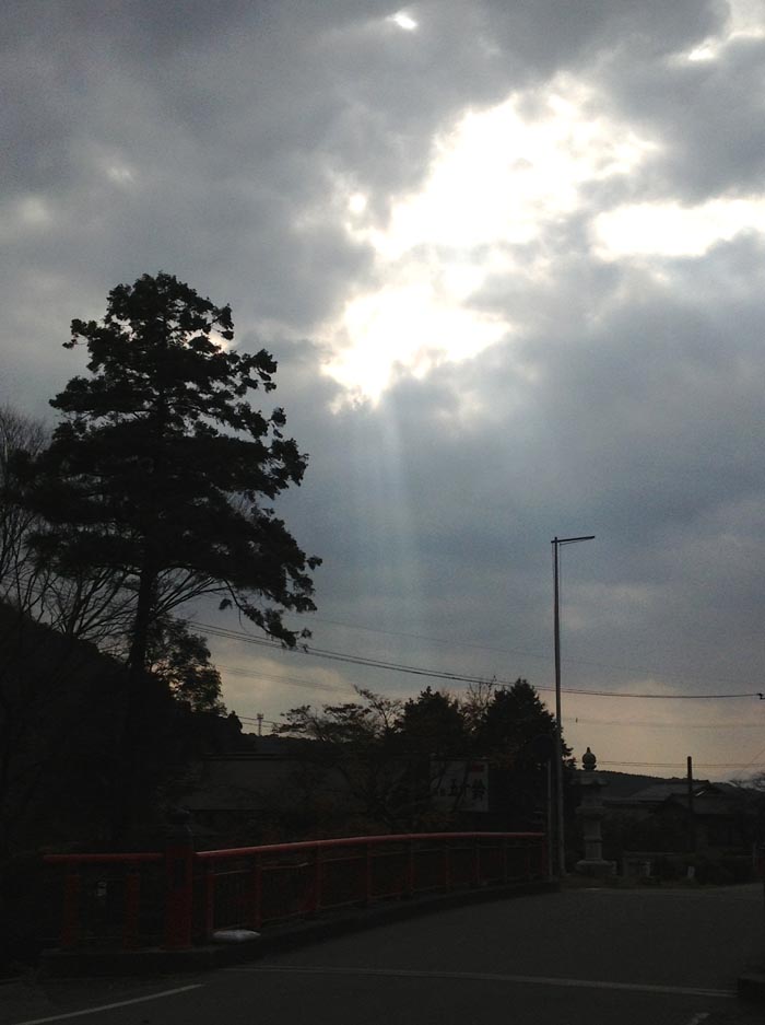 12月始まり…猪野の聖地。古神殿御柱にて_f0071303_22504557.jpg