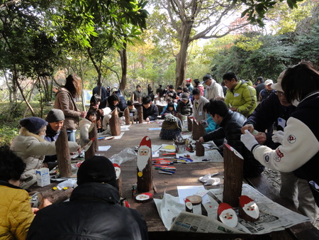 H24年「丸太を切ってサンタを作ろう」 in せんなん里海公園_c0108460_23174162.jpg
