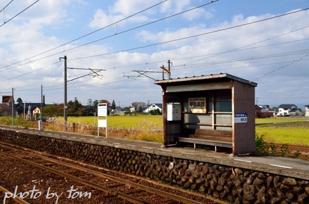 富山地鉄、早月加積駅の風景_b0155692_9535058.jpg