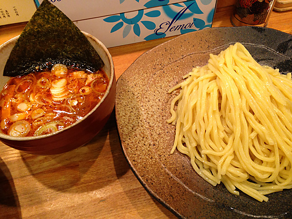 つけ麺屋 やすべえ新宿店_e0230011_1682956.jpg