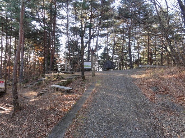 深田久弥が最後に目指した頂へ 茅ヶ岳 単身赴任の山歩き