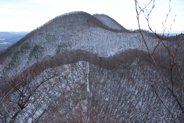 二口山塊　オボコンベ山_e0239458_19193937.jpg