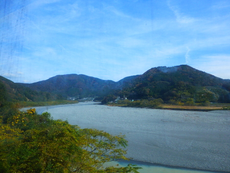 静岡県金谷シリーズ　　大井川鉄道を走るSLで沿線の紅葉を巡る_b0011584_12354017.jpg