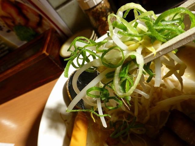 博多ラーメンげんこつ 豊中店_c0118393_12305534.jpg