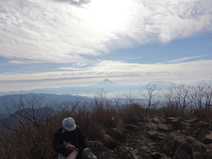 深田久弥が最後に目指した頂へ 茅ヶ岳 単身赴任の山歩き 深田久弥が最後に目指した頂へ 茅ヶ岳 単身赴任の山歩き
