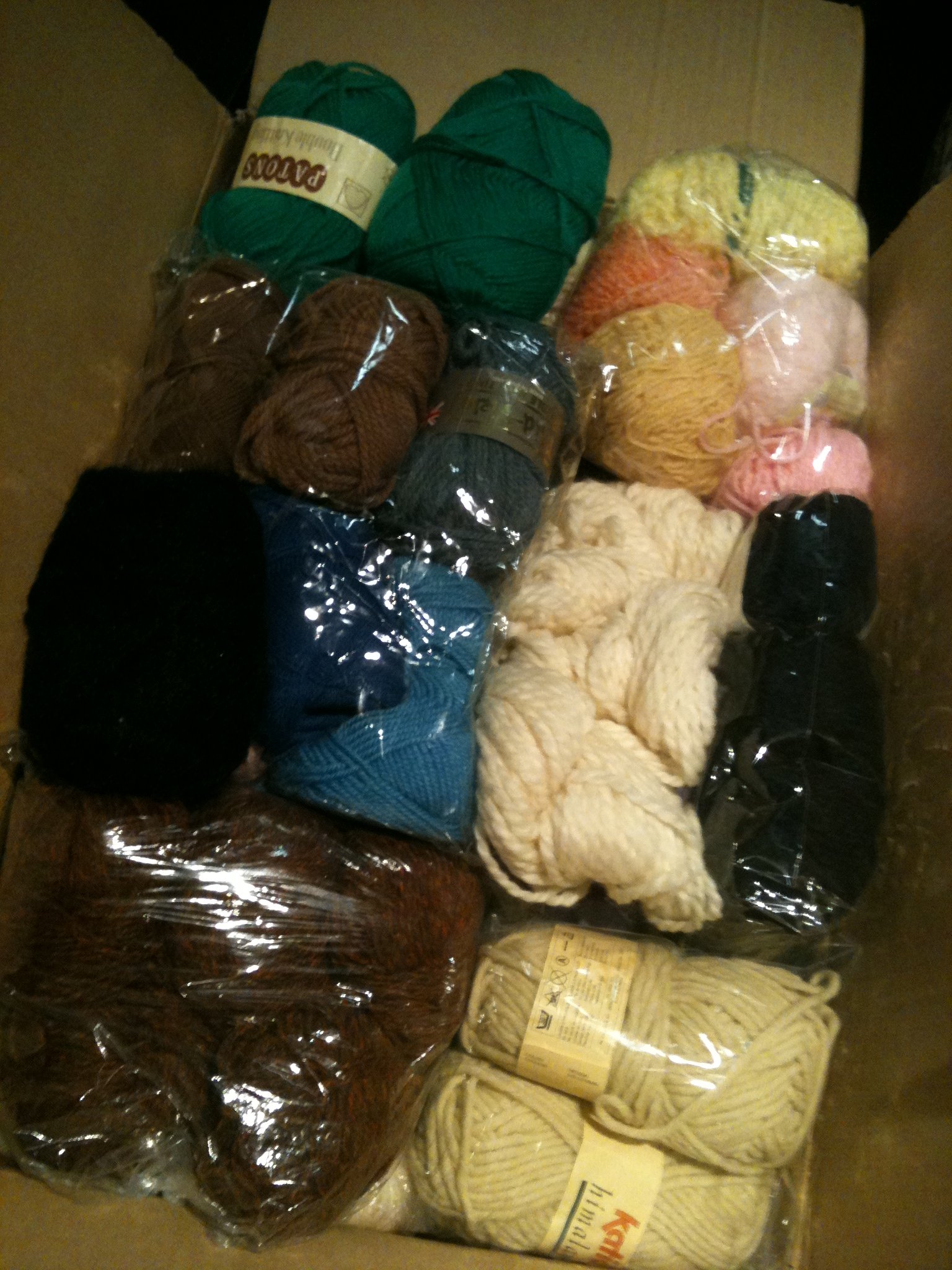 “つくるプロジェクト”ワークショップ材料支援！福島県相馬市へ毛糸とハギレを送りました！_b0076951_7554274.jpg