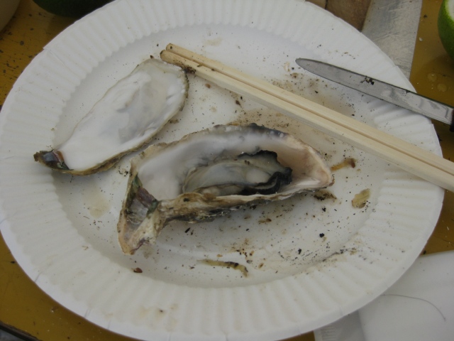 糸島の牡蠣小屋へ〜焼き牡蠣食べに！！！！！_b0124456_20582251.jpg