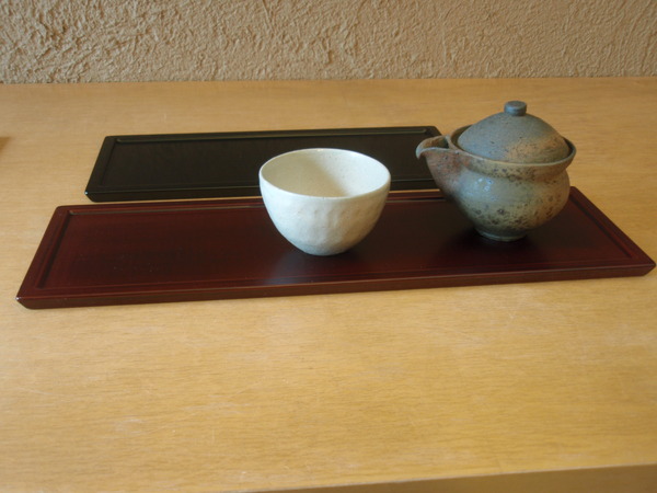 小林慎二さんの折敷き、お皿、高田谷将宏さんの飯茶碗_b0132442_17433022.jpg