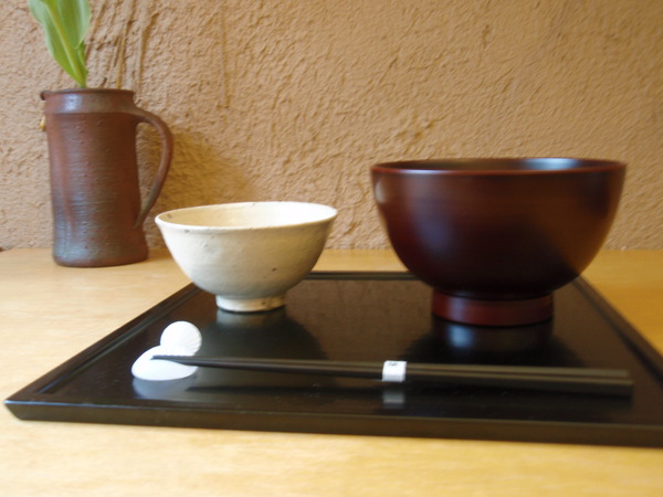 小林慎二さんの折敷き、お皿、高田谷将宏さんの飯茶碗_b0132442_17455931.jpg