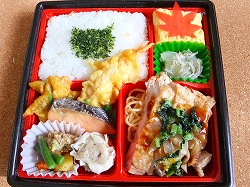 2012.12.4　いつものお弁当_e0175443_1024621.jpg