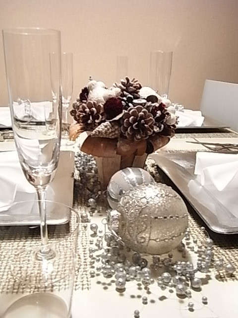クリスマスのテーブルセッティング_b0145846_20303288.jpg