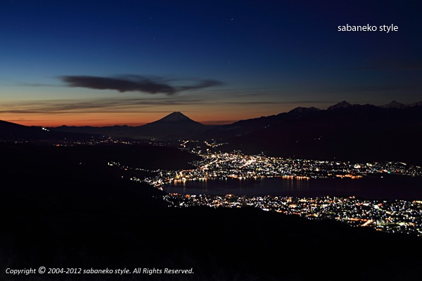 富士山と諏訪湖の夜景_b0029706_112121.jpg