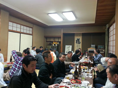 Ｈ２４年　氷川神社　神輿世話人忘年会　於２月１日社務所_a0065010_187364.jpg