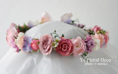 ピンク色の花冠とリストレット フェアリーハウスの新婦さんへ_b0113510_20465938.jpg