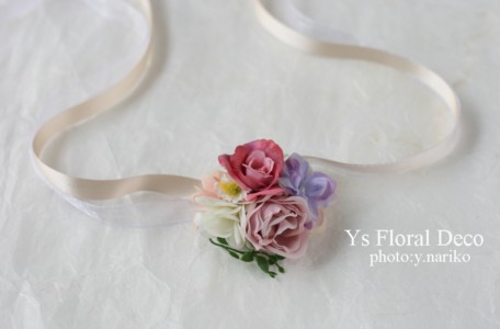 ピンク色の花冠とリストレット フェアリーハウスの新婦さんへ_b0113510_20472044.jpg
