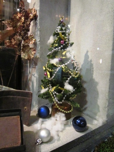 FREEMAN.EASTもクリスマスバージョンへ_f0191324_9183081.jpg