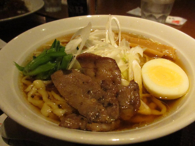 しおや の牛タン塩ラーメン 冒険家ズリサン しおや の牛タン塩ラーメン 冒険家ズリサン