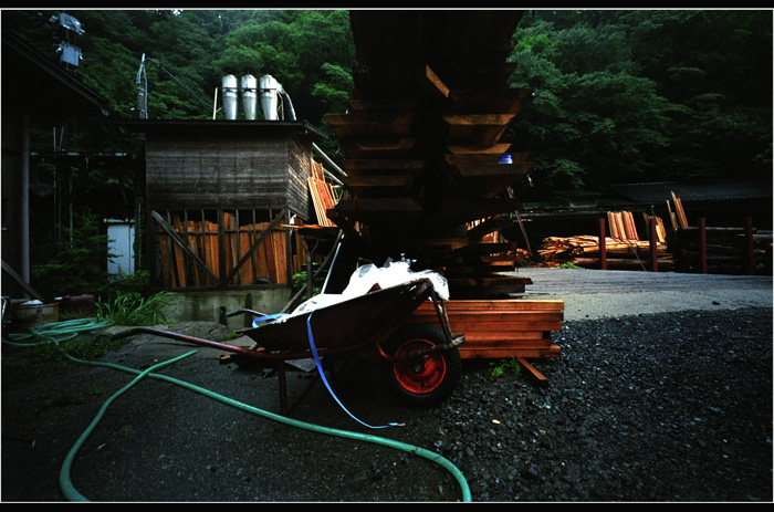 402.08 ホロゴンデイ98「2005年7月4日 福井県梅浦の港は雨だった」8  ご苦労様_c0168172_20542130.jpg